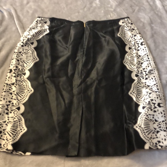 Tory Burch silk pencil skirt - Picture 4 of 5